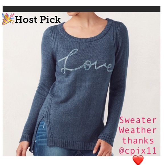 . Sweaters - HP🎉Love Sweater🎉